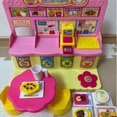 メルちゃんネネちゃんわくわくフードコートの画像
