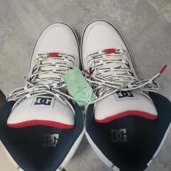 新品未使用 DCハイカットスニーカー 29cmの画像