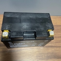 バイク用バッテリー 電動リールにも使える台湾YUASA 使用90日未満の良品です。の画像