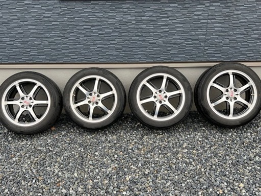 車のパーツ タイヤ、ホイール