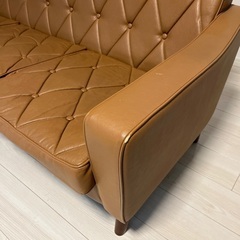 カリモク　三人がけソファの画像