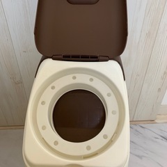 アップリカおむつゴミ箱とおまるのセットの画像