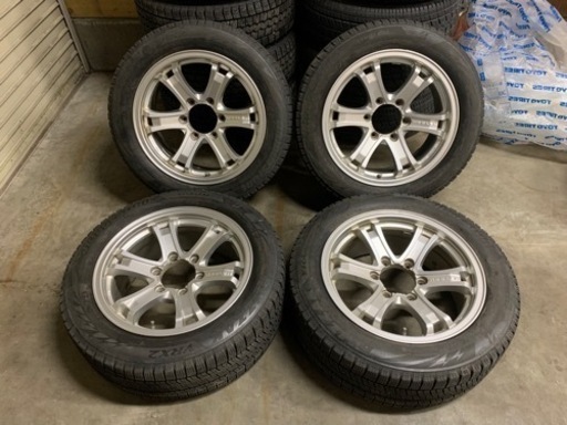 キラーフィールド17インチ VRX2 ハイエース