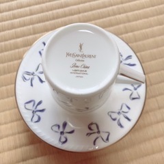 受渡者決定済み❗️無料✨イブサンローランティーカップセット＆ティファニープレート生活雑貨 食器 プレートの画像