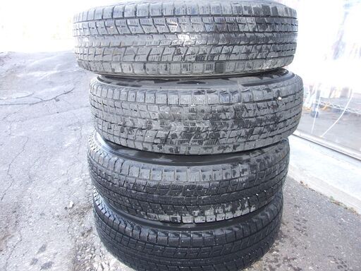 商談中です。【紋別市発】スタッドレスタイヤアルミホイール　4本セット　ダンロップ175/80R16（2016年）ホイール16×5.5JJ　ET22　5H139.7　センター穴111㎜　中古品セット　ジムニーに使用　4本セット　直接引取り限定
