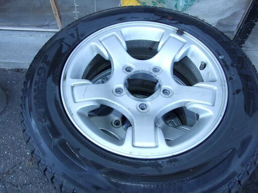 商談中です。【紋別市発】スタッドレスタイヤアルミホイール　4本セット　ダンロップ175/80R16（2016年）ホイール16×5.5JJ　ET22　5H139.7　センター穴111㎜　中古品セット　ジムニーに使用　4本セット　直接引取り限定