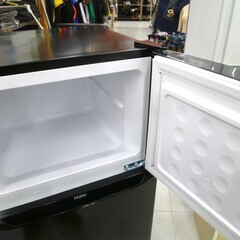 高年式 冷蔵庫 130L 2023年製 Haier JR-N130C ブラック 2ドア 右開き