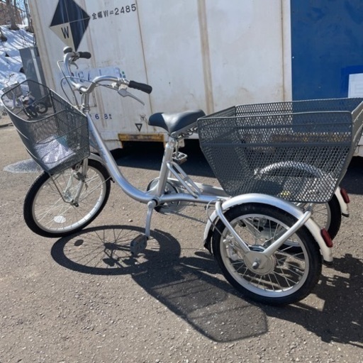 イオンバイク　ナチュラルフロー　大人用三輪車 武田産業 大人三輪車 ナチュラルフロー シルバー の通販