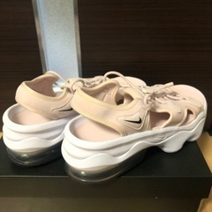 【美品】NIKE AIR MAX KOKO サンダル　ベアリーローズ の画像