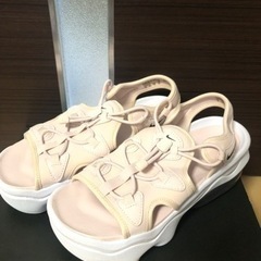 【美品】NIKE AIR MAX KOKO サンダル　ベアリーローズ 