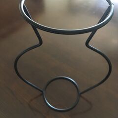 ボールプランタースタンド2個　黒・金の画像