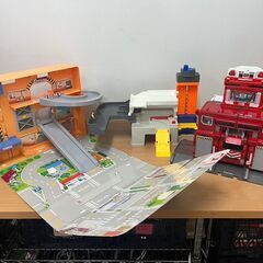 トミカ 変形出動 ビッグファイヤーコマンドステーション＆パノラマケース