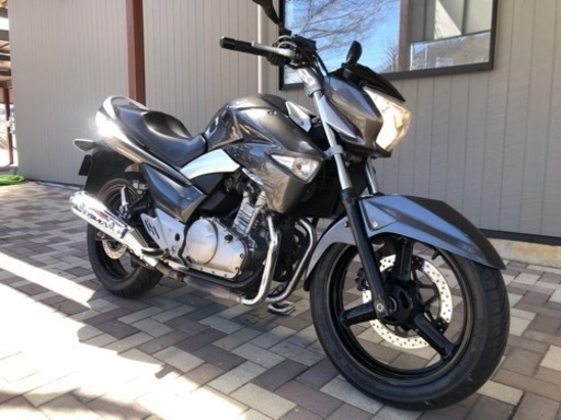 自賠責1年付！SUZUKI GSR250 GJ55D メンテノート付　機関良好バイク スズキ 自賠責1年付！SUZUKI GSR250 GJ55D メンテノート付 機関良好バイク