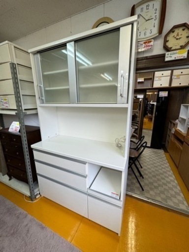 【リサイクルサービス八光】幅117.5　エナメルホワイト食器棚