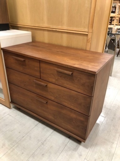 取りに来れる方限定！ＡＣＴＵＳ(アクタス)のローチェストです！