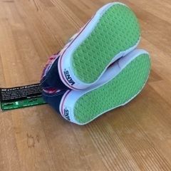 ✨新品です【 Vans 】キッズスニーカー👟  超ｮー可愛いｨ〜🐞 靴 ，ヴァンズ♪の画像