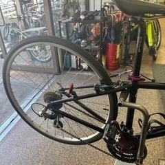 自転車 クロスバイクの画像
