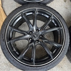 マナレイ 19インチタイヤホイールの画像