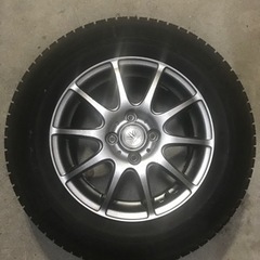 ミシュランスタッドレスタイヤの画像