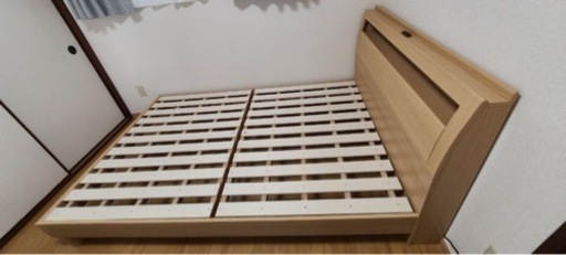 【受け渡し予定者登録済】ダブルベッドフレーム