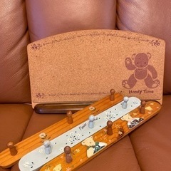 子ども部屋に　コルクボードと小物掛け