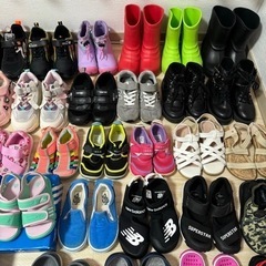 子供靴,サンダル まとめ売りの画像