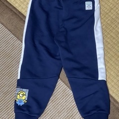 プーマ×ミニオン　キッズジャージ上下セット104の画像