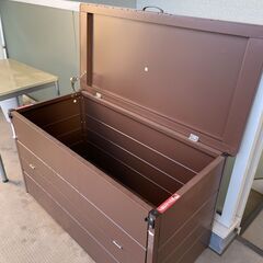 大きな茶色のボックス　縦59cm　横125cm　深さ69cm　高さ70cmの画像