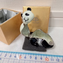 【新品】 ピィアース　ジュエリーボックス　パンダ　小物入れの画像