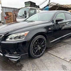 車検2年付き！ レクサスLS600h 4WD 後期型！TRDエアロの画像