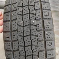 車のパーツ タイヤ、ホイールの画像
