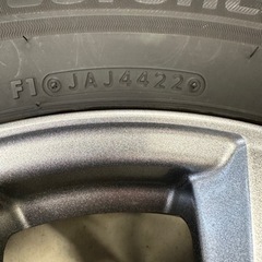超バリ溝！1シーズンのみ！215/60R16 VRX3 ホイールタイヤ4本セットの画像