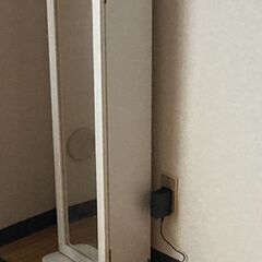 【世田谷】全身鏡つき収納　白色　ホワイト