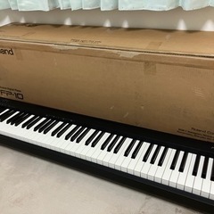 極美品 Roland FP-10 電子ピアノ