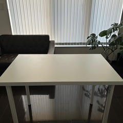 IKEA 白テーブル