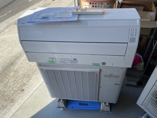【値下げ！！】FUJITSU　 6畳用　2.2kwエアコン　AS-R22F-W 2016年製