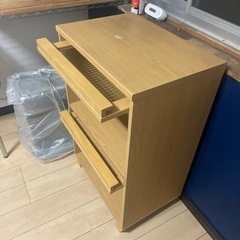 (お話中)マガジンラックになる棚の画像