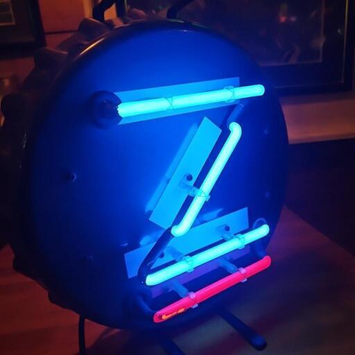 ZIMA王冠型ネオンサイン看板