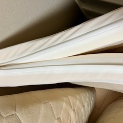 家具、ベッド、マットレスの画像