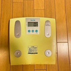 TANITA体重・体脂肪計