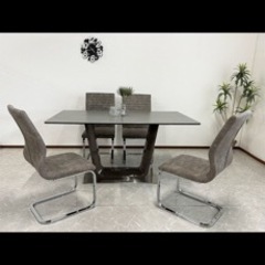 おしゃれキッチンテーブルの画像