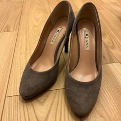 ダイアナ パンプス　グレー23.5センチ