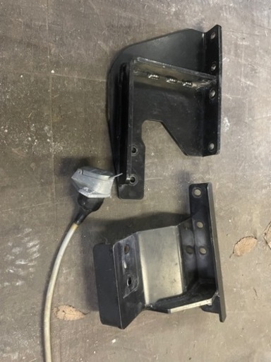 ヒッチメンバー　エスティマ　サントレックス　車のパーツ 外装、車外用品　　