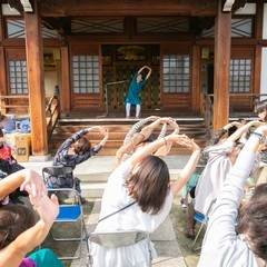 お寺ヨガ・岸辺　常光寺 ＜ヨガと顔ヨガ＞の画像