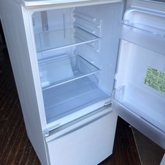 福岡市内配送設置無料 2019年式 シャープ SHARP SJ-D14F-W [冷蔵庫