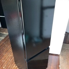 福岡市内配送設置無料　2022年式　ハイセンス 冷蔵庫 幅49cm 175L ブラック HR-D1701B 2ドア 右開き 大容量冷蔵室122L スリム