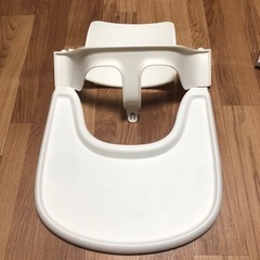 【美品】ストッケ　ベビーセット&テーブル　セット　ホワイト　白 トリップトラップ 【正規販売店】ストッケ ベビーセット専用