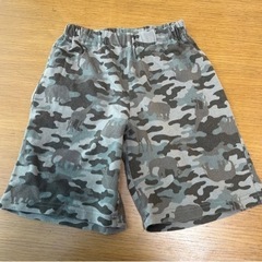 半袖半ズボン　パジャマ　120 ①の画像