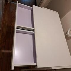 机 デスク オフィスの画像