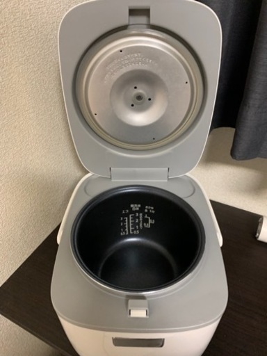 家電　炊飯器　ジャー　YJC-300(W)